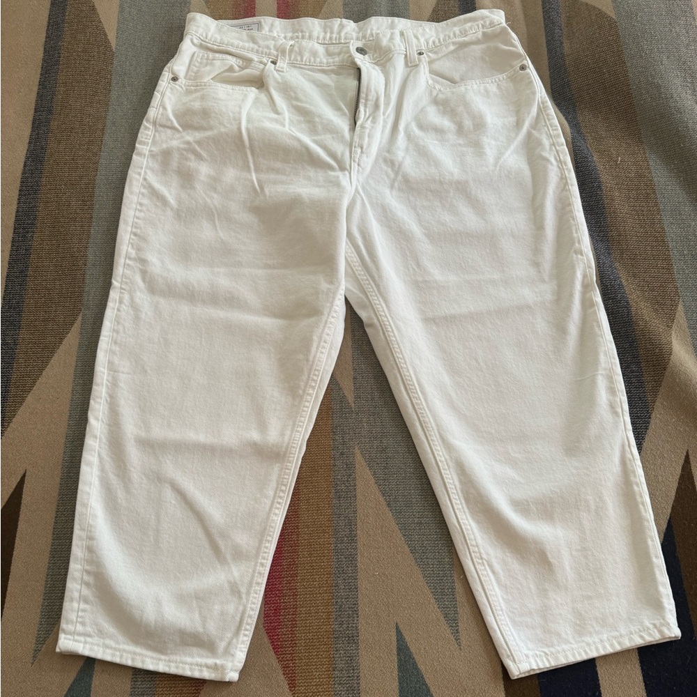 GAP Women's High Rise Barrel Jeans with Washwell (Novelty Dove White) 33 SHORT